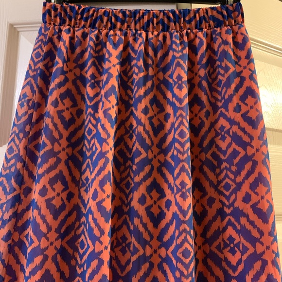Forever 21 Aztec Boho Pattern Skirt - Picture 2 of 7